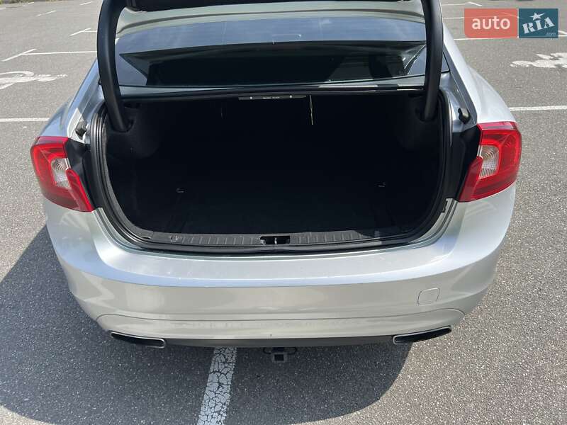 Седан Volvo S60 2014 в Киеве фото 12 Седан Volvo S60 2014 в Киеве