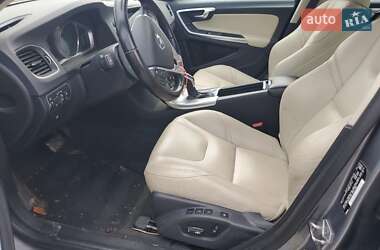 Седан Volvo S60 2017 в 