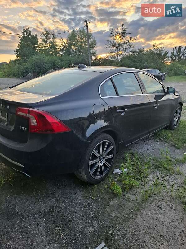 Volvo S60 2016