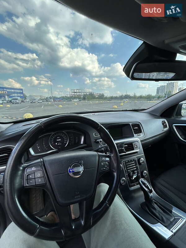 Седан Volvo S60 2013 в Киеве фото 7 Седан Volvo S60 2013 в Киеве