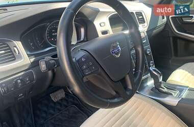 Седан Volvo S60 2013 в 