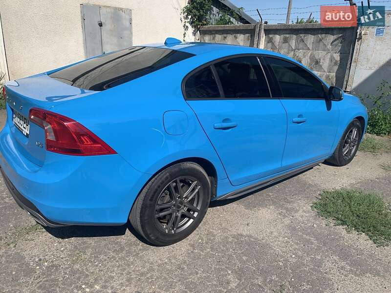 Седан Volvo S60 2013 в Кропивницькому