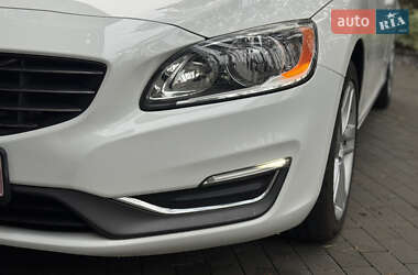 Седан Volvo S60 2013 в 