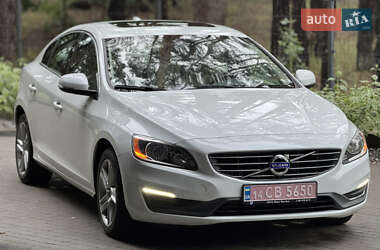 Седан Volvo S60 2013 в 