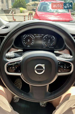 Седан Volvo S60 2020 в 