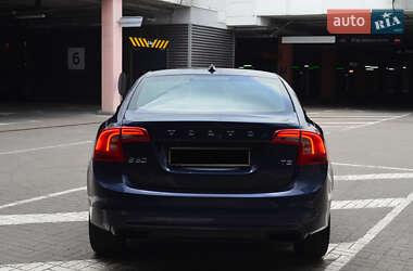 Седан Volvo S60 2014 в 