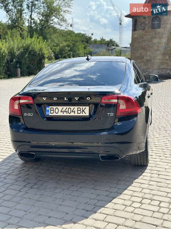 Седан Volvo S60 2014 в Тернополе