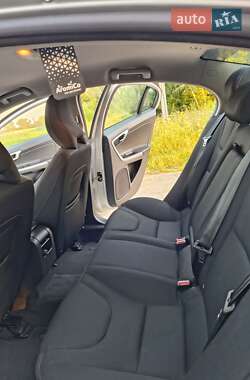 Седан Volvo S60 2016 в 