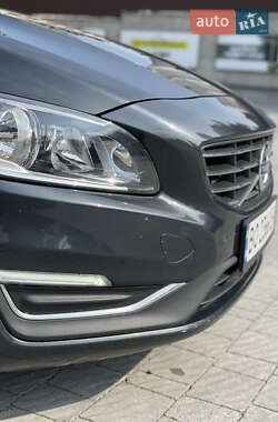 Седан Volvo S60 2016 в 