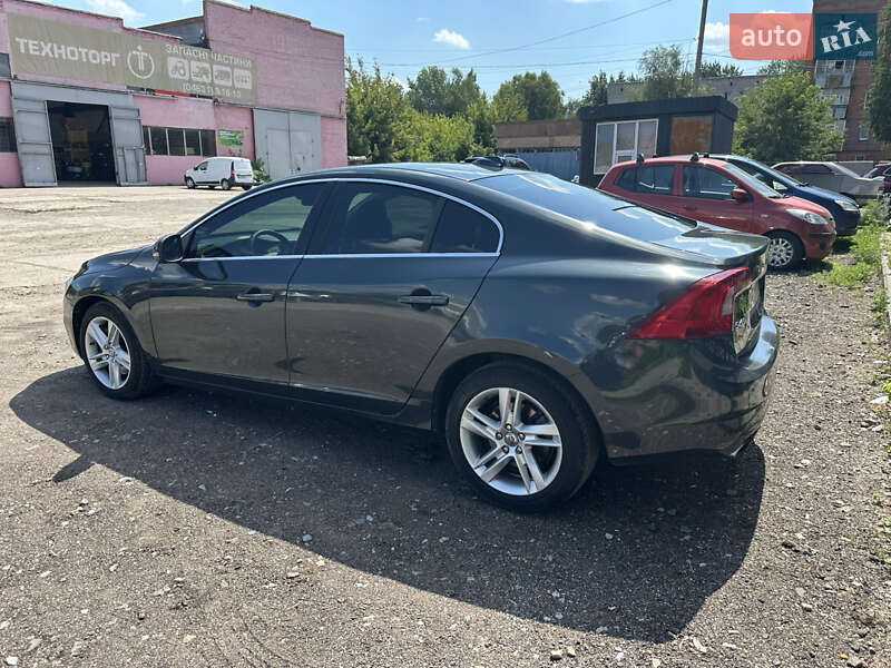 Седан Volvo S60 2013 в Нежине