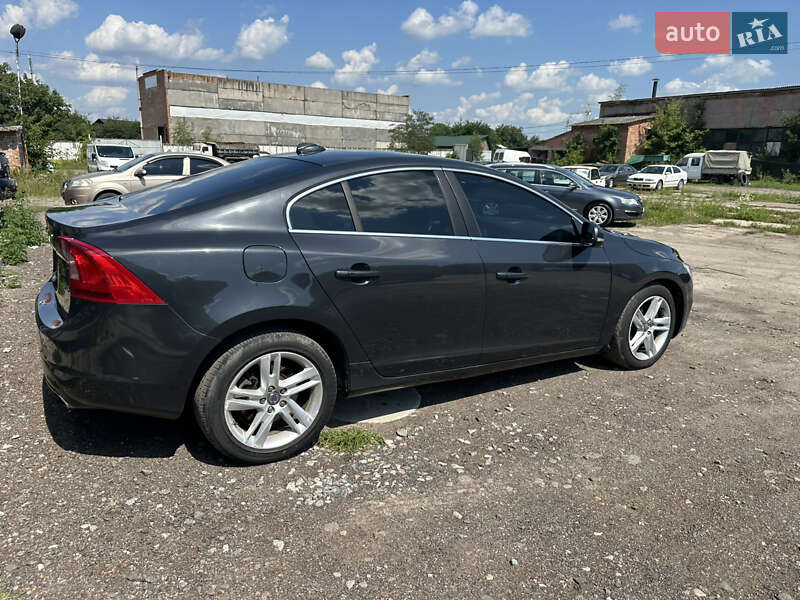 Седан Volvo S60 2013 в Нежине