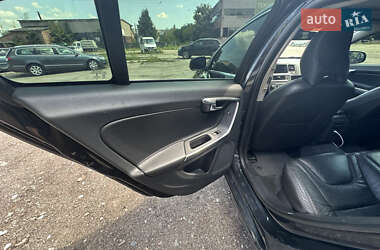 Седан Volvo S60 2013 в 
