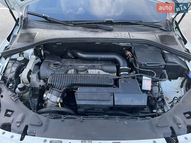 Седан Volvo S60 2012 в Киеве