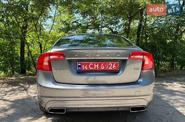 Седан Volvo S60 2016 в 