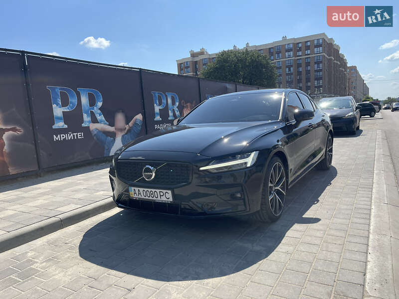 Седан Volvo S60 2024 в Киеве