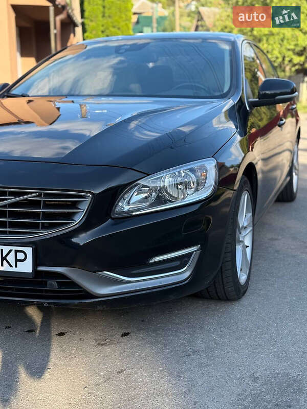 Седан Volvo S60 2013 в Виннице