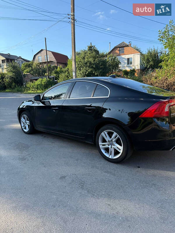 Седан Volvo S60 2013 в Виннице