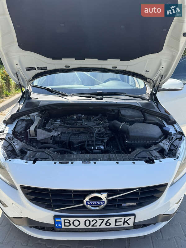 Седан Volvo S60 2015 в Тернополе