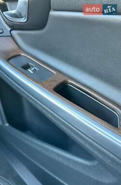 Седан Volvo S60 2015 в 