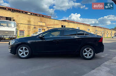 Седан Volvo S60 2015 в 