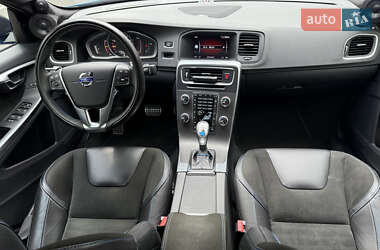 Седан Volvo S60 2017 в 