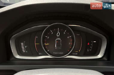 Седан Volvo S60 2017 в 