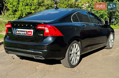 Седан Volvo S60 2017 в 