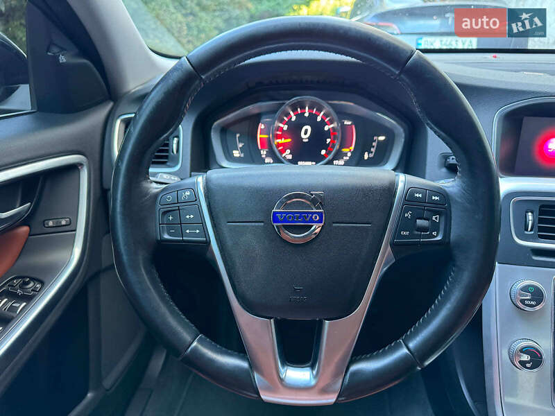 Седан Volvo S60 2017 в Виннице фото 29 Седан Volvo S60 2017 в Виннице
