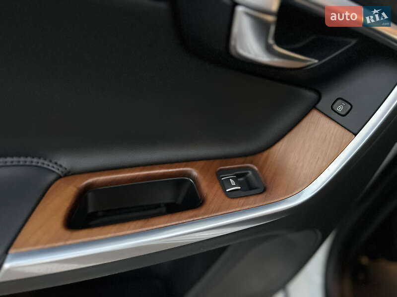 Седан Volvo S60 2015 в Черновцах