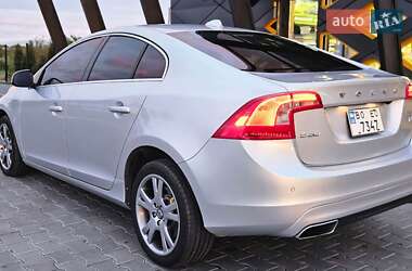 Седан Volvo S60 2013 в Тернополе