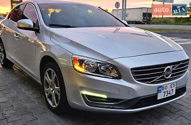 Седан Volvo S60 2013 в 