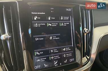 Седан Volvo S60 2019 в 