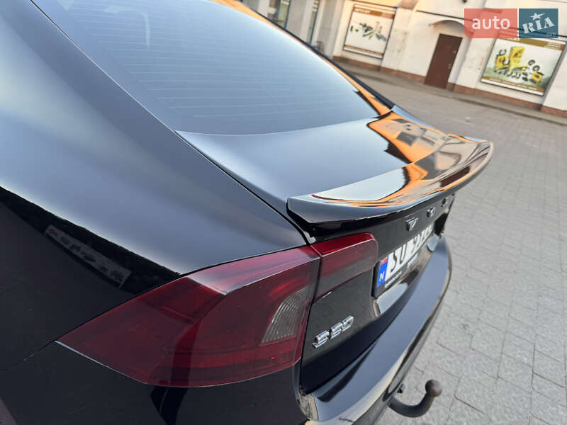 Седан Volvo S60 2010 в Бродах
