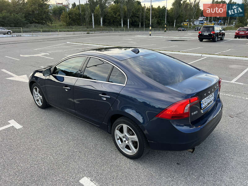 Седан Volvo S60 2012 в Киеве фото 4 Седан Volvo S60 2012 в Киеве
