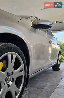 Седан Volvo S60 2013 в 