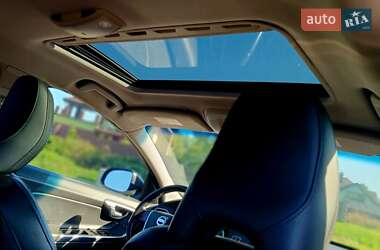 Седан Volvo S60 2012 в 