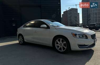 Седан Volvo S60 2014 в 