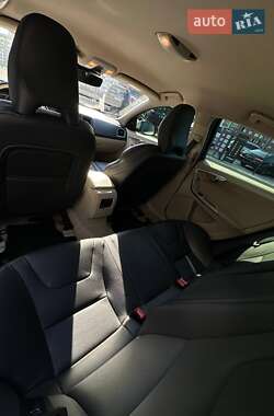 Седан Volvo S60 2014 в 
