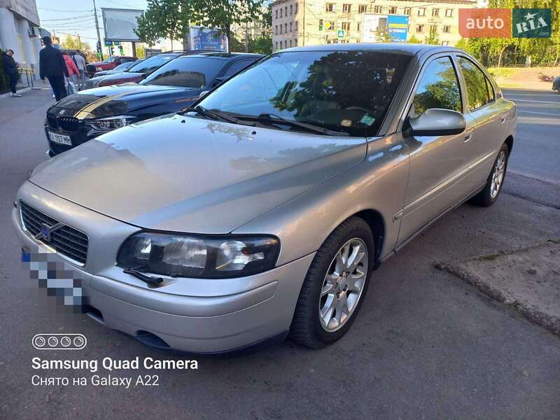 Volvo S60 2002