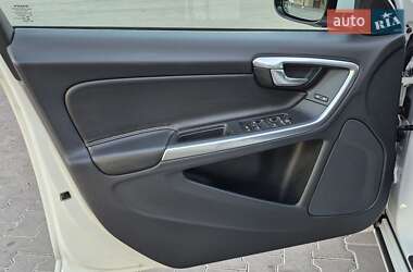 Седан Volvo S60 2017 в 