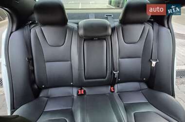 Седан Volvo S60 2017 в 