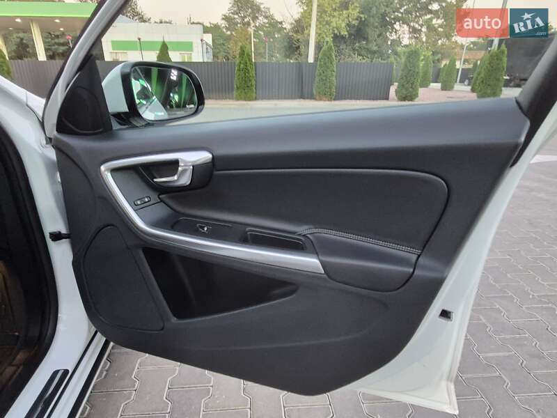Седан Volvo S60 2017 в Одессе фото 39 Седан Volvo S60 2017 в Одессе