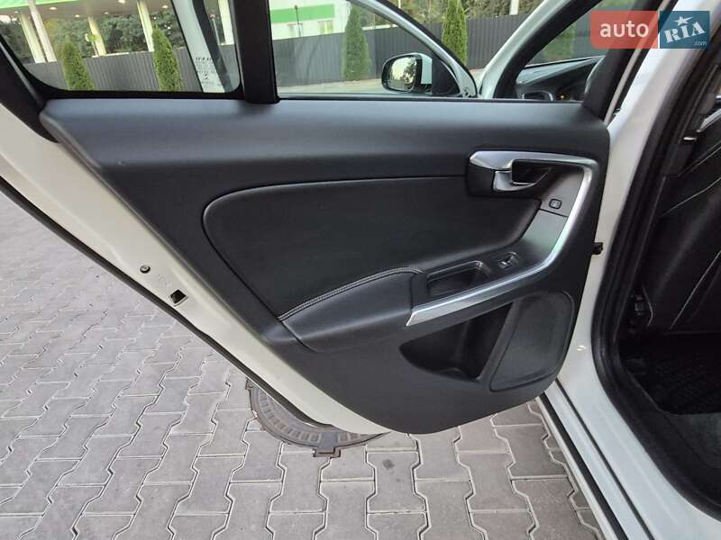 Седан Volvo S60 2017 в Одессе фото 54 Седан Volvo S60 2017 в Одессе