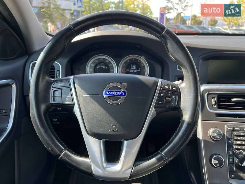 Седан Volvo S60 2013 в Києві