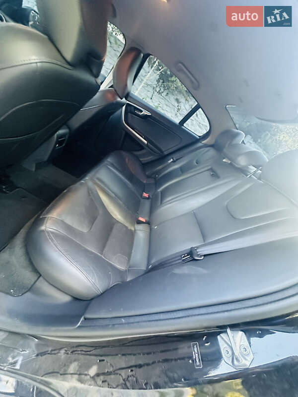 Седан Volvo S60 2016 в Києві