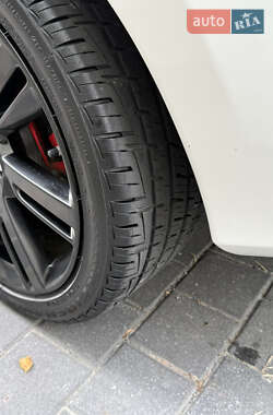 Седан Volvo S60 2013 в 