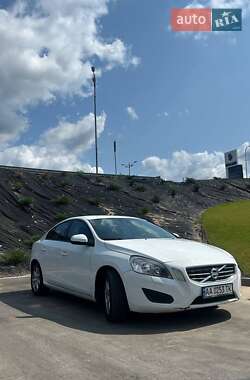 Седан Volvo S60 2011 в Киеве