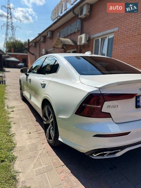 Седан Volvo S60 2020 в Києві фото 11 Седан Volvo S60 2020 в Києві