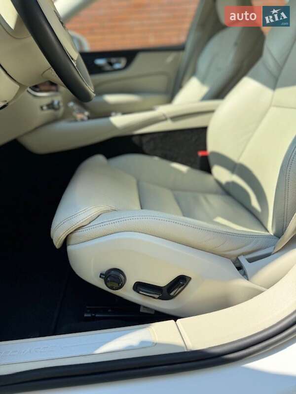 Седан Volvo S60 2020 в Києві фото 23 Седан Volvo S60 2020 в Києві