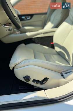 Седан Volvo S60 2020 в 